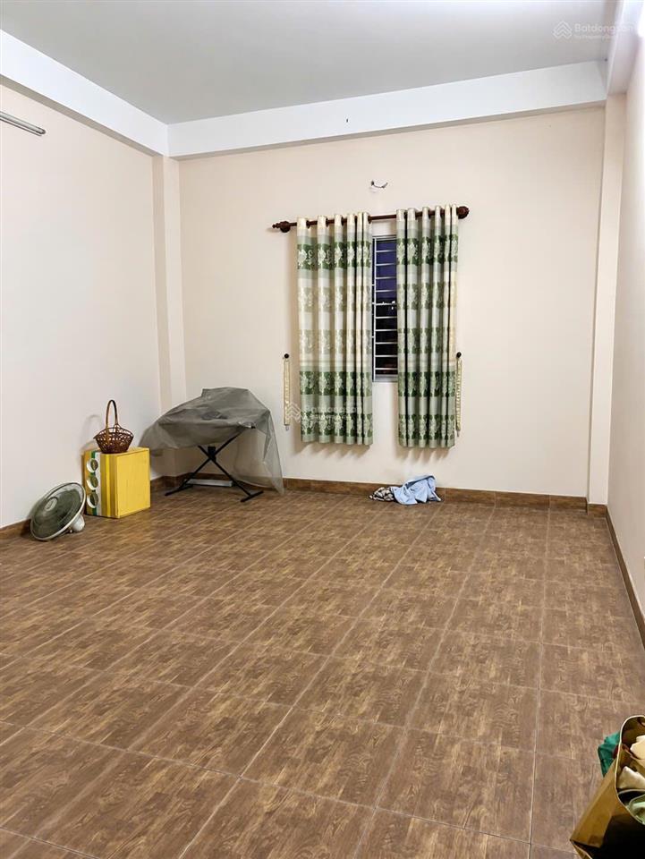 Bán nhà mặt tiền, 4 tầng, đường sầm uất kdc phú lợi, giá tốt