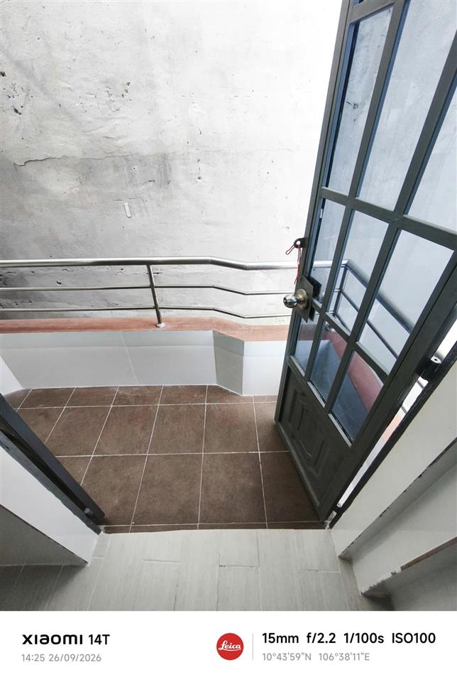 Nhà mới 3 tầng, 2 phòng ngủ, hẻm an ninh, sổ hồng riêng, đường bình đông quận 8