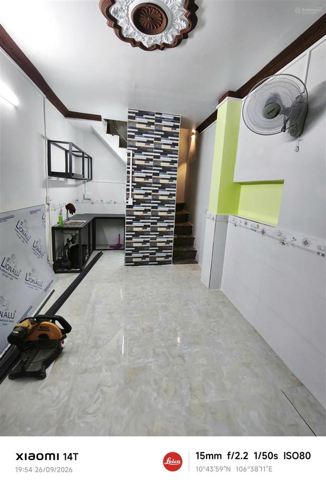 Nhà mới 3 tầng, 2 phòng ngủ, hẻm an ninh, sổ hồng riêng, đường bình đông quận 8