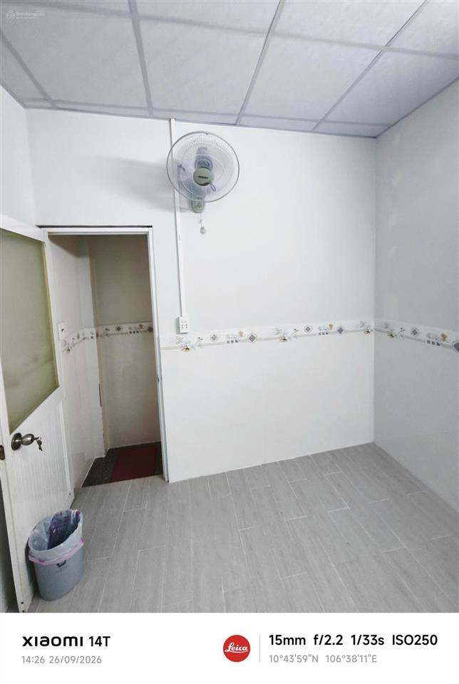 Nhà mới 3 tầng, 2 phòng ngủ, hẻm an ninh, sổ hồng riêng, đường bình đông quận 8