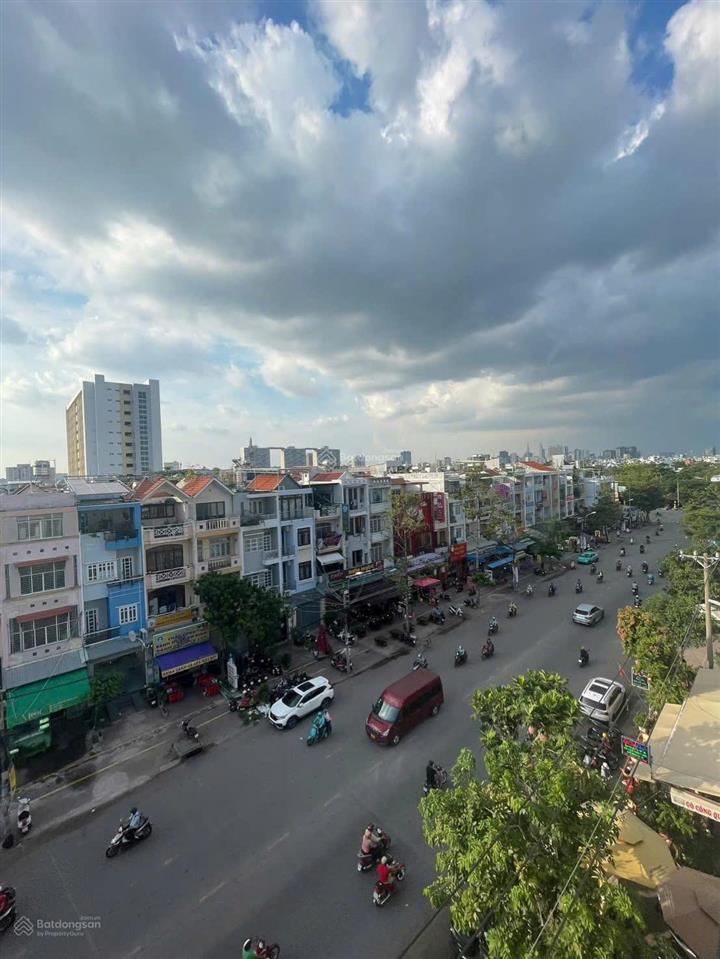 Hàng hiếm! bán nhà cấp 4 mặt tiền vị trí sầm uất kinh doanh, đường châu thị hóa