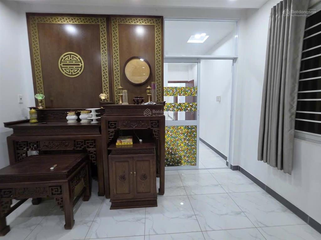 Bán nhà hẻm 1 xẹt, diện tích 83m2 nở hậu, 3 tầng, 5 phòng ngủ lớn, bùi minh trực