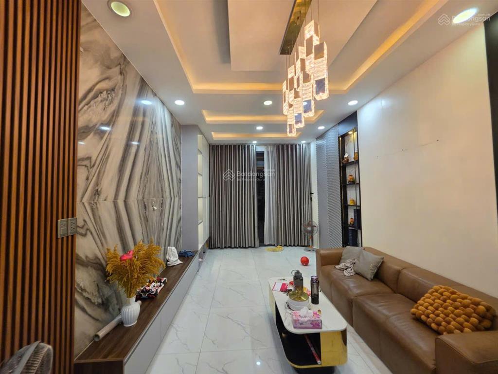 Bán nhà hẻm 1 xẹt, diện tích 83m2 nở hậu, 3 tầng, 5 phòng ngủ lớn, bùi minh trực