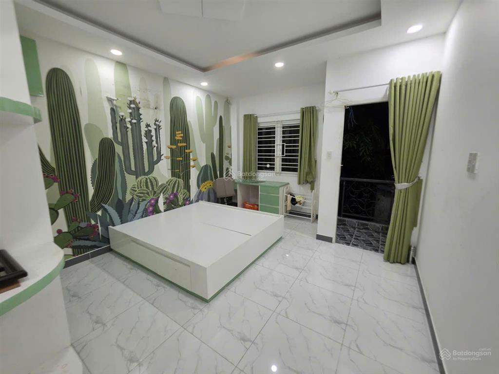 Bán nhà hẻm 1 xẹt, diện tích 83m2 nở hậu, 3 tầng, 5 phòng ngủ lớn, bùi minh trực