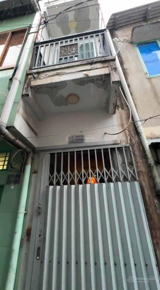 Hàng hiếm! bán nhà cũ 2 tầng, diện tích 20m2 vuông vức, sổ riêng, đ. nguyễn thị tần