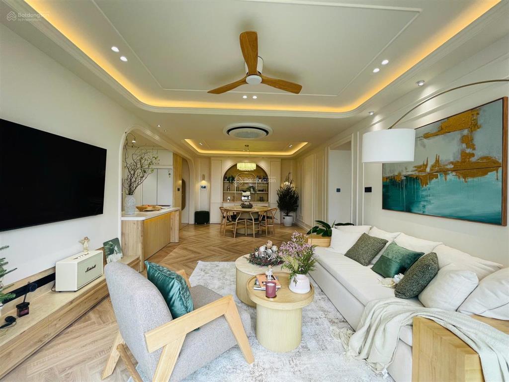 Bán lỗ gấp căn hộ 3pn riverpark pmh  căn góc view đẹp  sổ hồng sẵn.  thiện để xem nhà