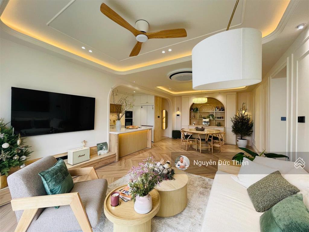 Bán nhanh nhiều căn hộ graden plaza 2  3pn  view kênh đào, biệt thự  giá tốt từ 19 tỷ.
