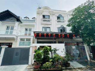 Biệt thự nam thông 1 phú mỹ hưng  11x18m  hướng đông nam  giá tốt 53.5 tỷ