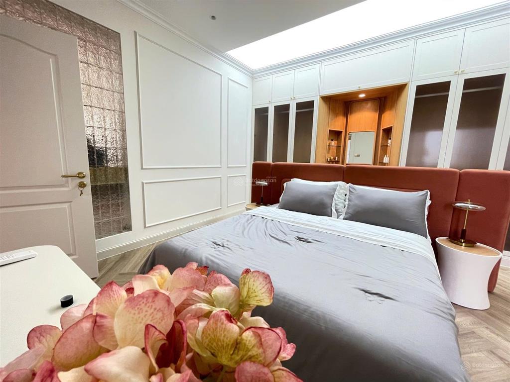 Bán nhanh căn hộ 3pn riverside pmh  view sông  new 100%  sổ hồng sẵn.  thiện để xem nhà.