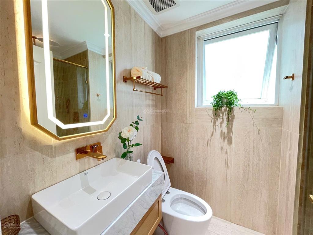 Bán nhanh căn hộ 3pn riverside pmh  view sông  new 100%  sổ hồng sẵn.  thiện để xem nhà.
