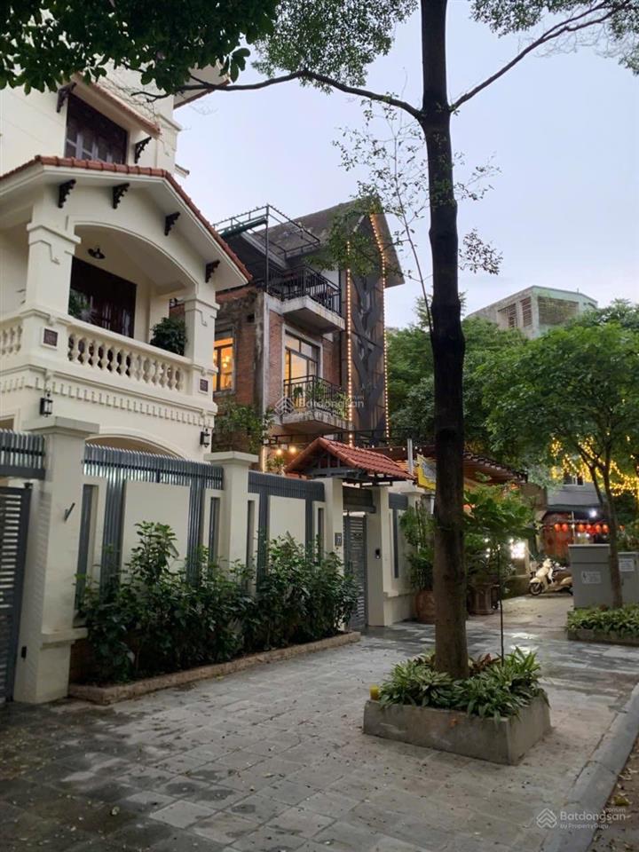 Biệt thự lô góc 185m lưu quang vũ 15m mặt tiền trung tâm ẩm thực cầu giấy