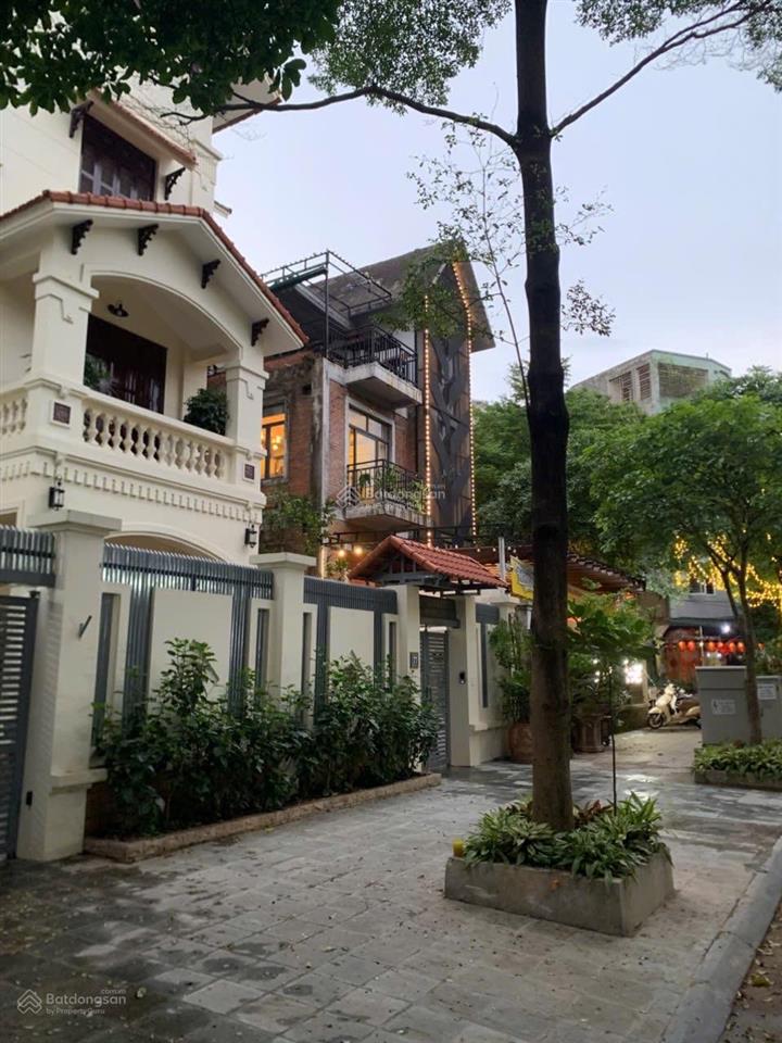 Biệt thự lô góc 185m lưu quang vũ 15m mặt tiền trung tâm ẩm thực cầu giấy