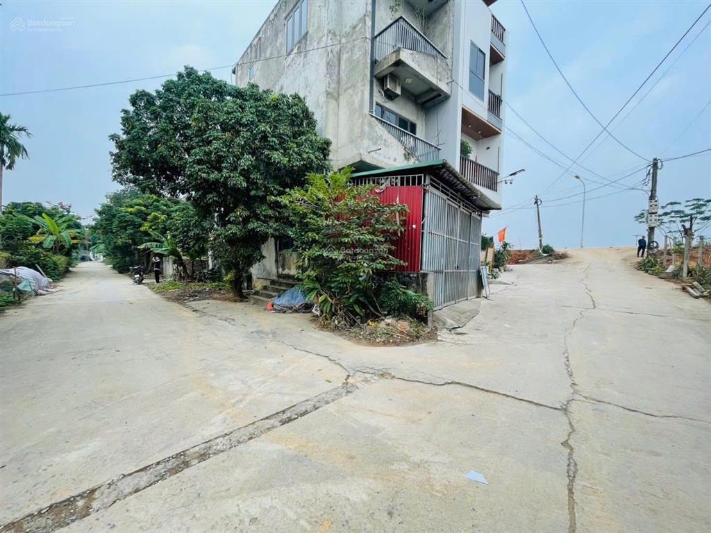 75,8 m2 trục chính đường ngọc liệp , gần dự án trường đại học, gần ga metro đại lộ thăng long.