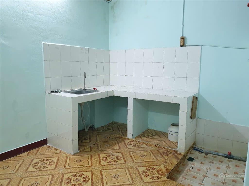 8 triệu  cho thuê nguyên căn hẻm 62 trương công định (chính chủ)