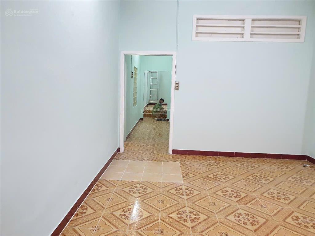 8 triệu  cho thuê nguyên căn hẻm 62 trương công định (chính chủ)