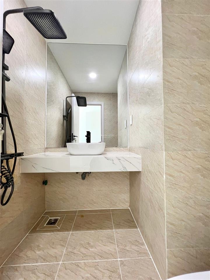 Chính chủ bán căn 1518 (tầng 15 căn 18)  toà oc1b giá 3,29 tỷ, nội thất mới hoàn toàn