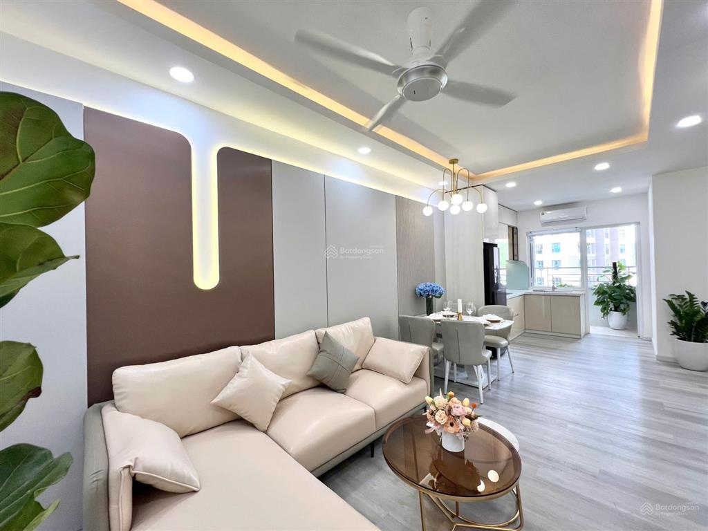 Chính chủ bán căn 1518 (tầng 15 căn 18)  toà oc1b giá 3,29 tỷ, nội thất mới hoàn toàn