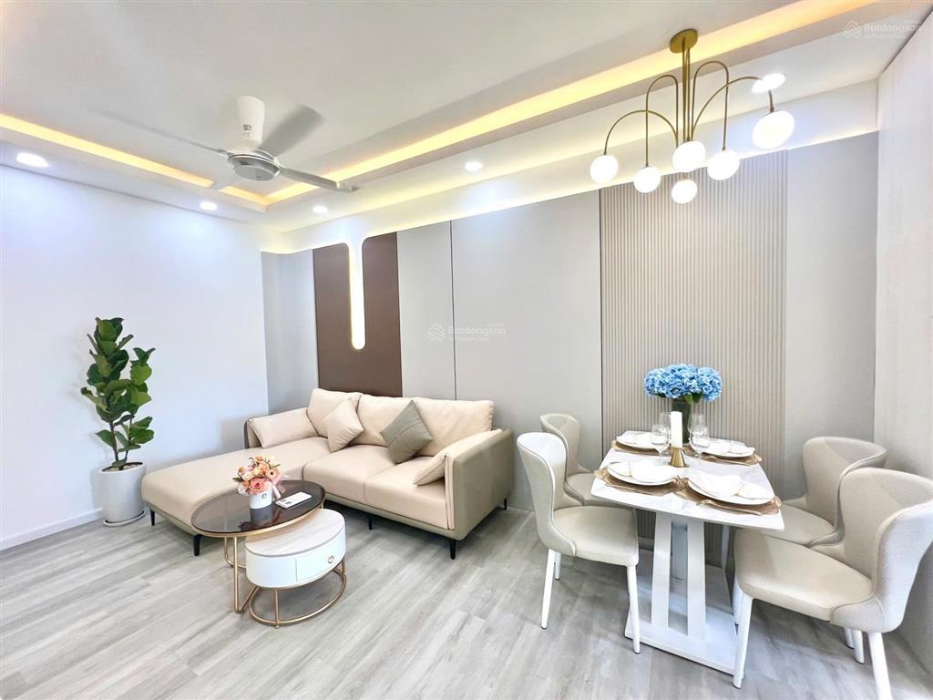 Chính chủ bán căn 1518 (tầng 15 căn 18)  toà oc1b giá 3,29 tỷ, nội thất mới hoàn toàn