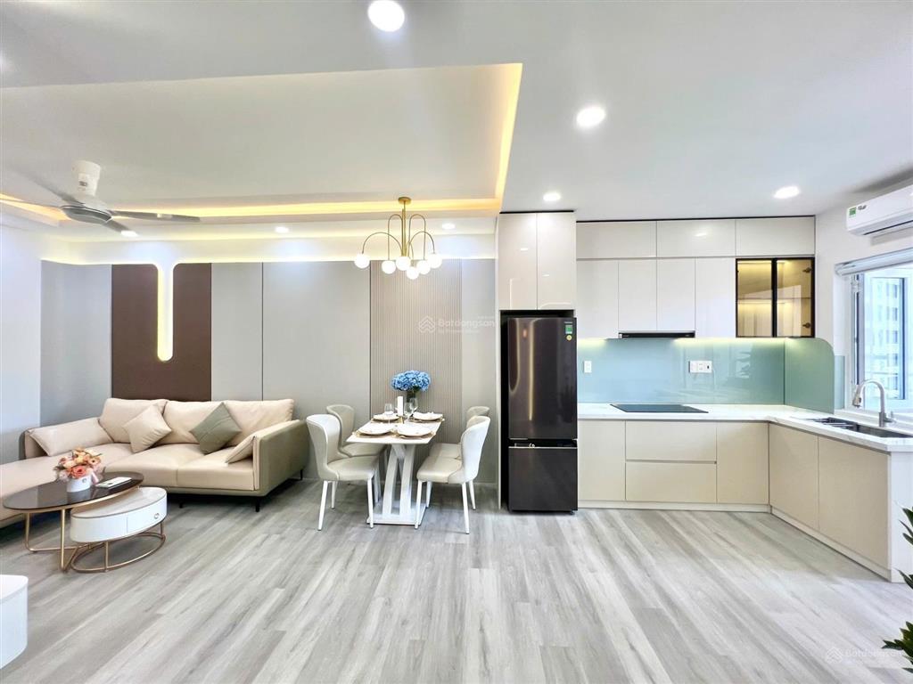 Chính chủ bán căn 1518 (tầng 15 căn 18)  toà oc1b giá 3,29 tỷ, nội thất mới hoàn toàn