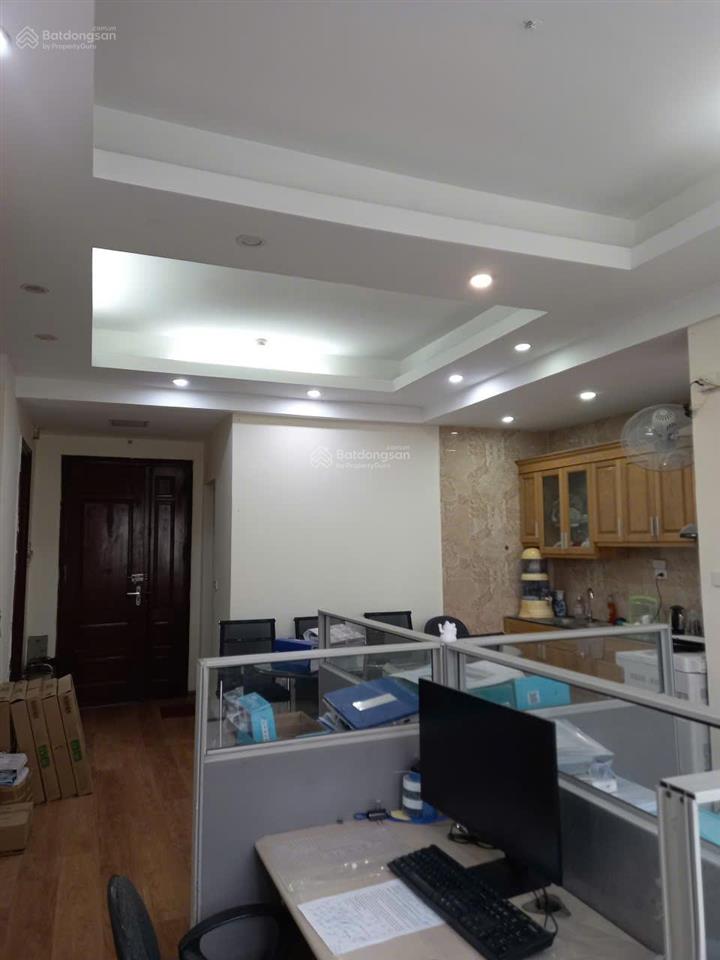 Chính chủ, bán chung cư khu đô thị thành phố giao lưu dt 76m² gồm 2 phòng ngủ 2 wc. giá 5.7 tỷ
