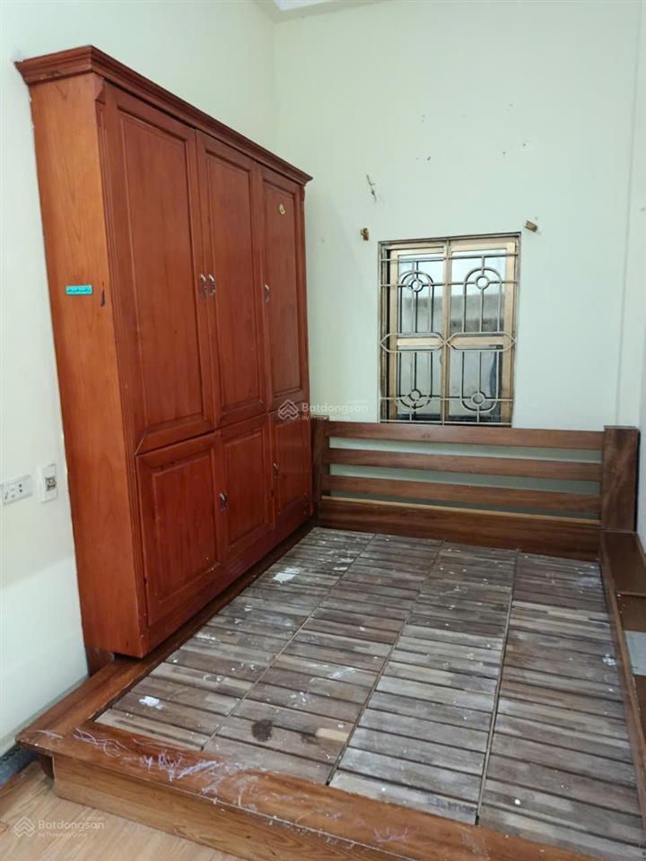 Cho thuê nhà riêng chính chủ  ở ngay cạnh sân bóng mỹ đình