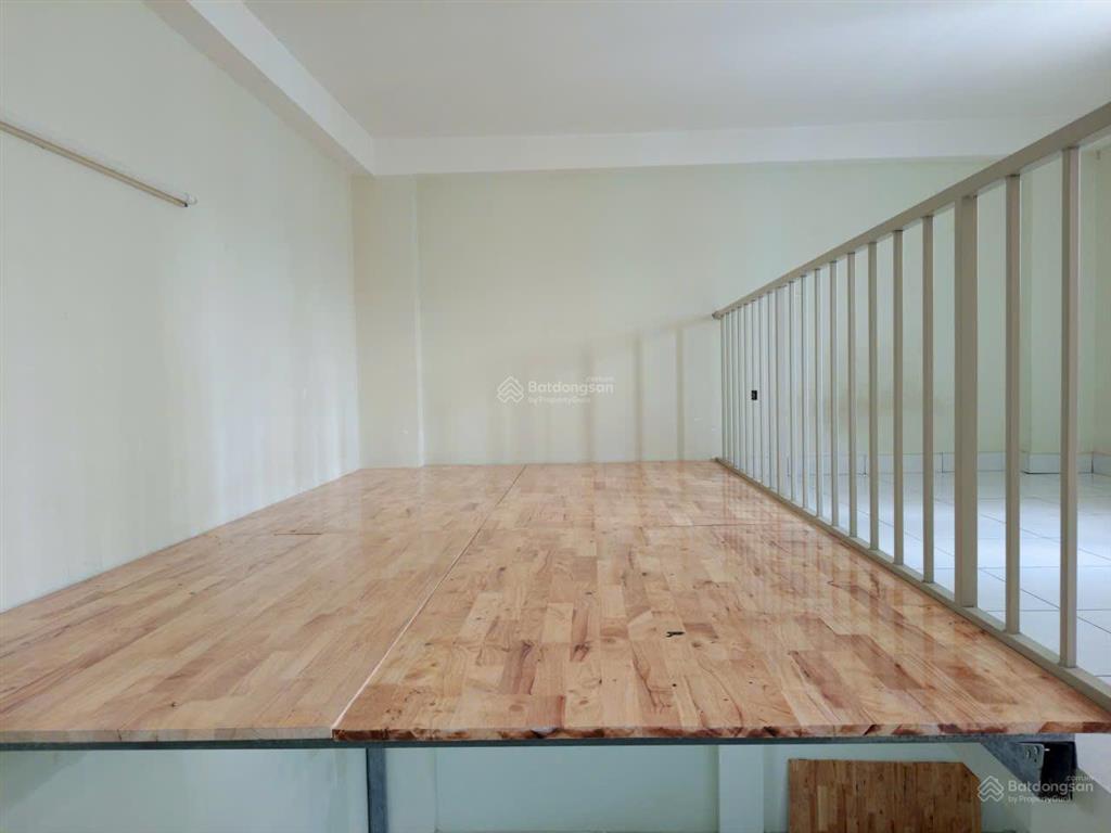 Cho thuê căn hộ có thang máy tầng 4 chung cư định hòa