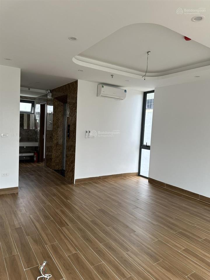 Chính chủ bán toà nhà vp cổ linh  long biên , 100m2, mt 7m, 7 tầng + hầm, pccc, giá 43 tỷ.