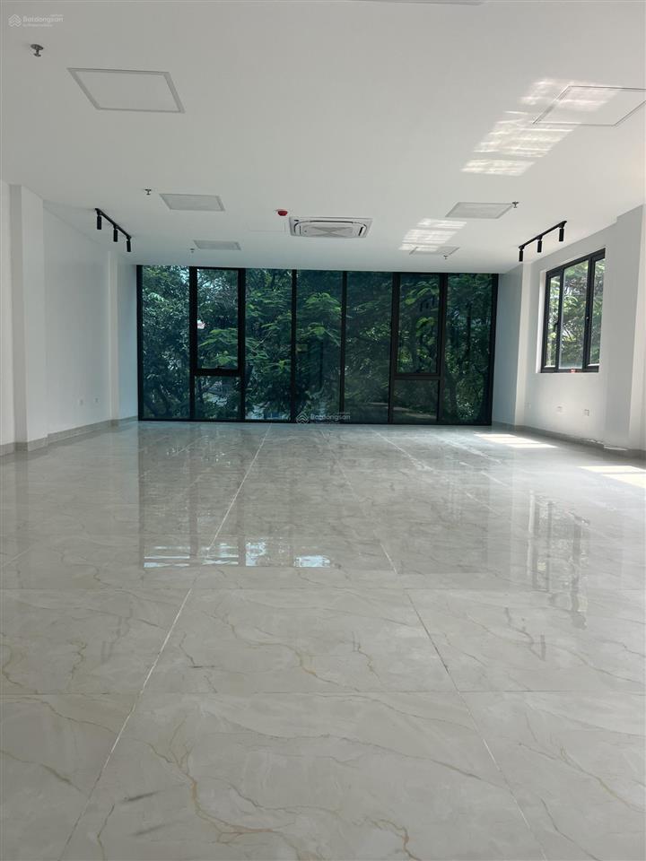 Chính chủ bán toà nhà vp cổ linh  long biên , 100m2, mt 7m, 7 tầng + hầm, pccc, giá 43 tỷ.