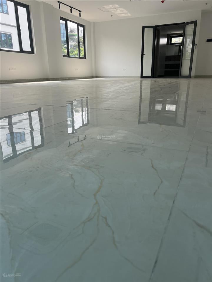 Chính chủ bán toà nhà vp cổ linh  long biên , 100m2, mt 7m, 7 tầng + hầm, pccc, giá 43 tỷ.
