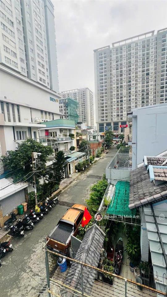 24 tỷ! bán khuôn đất xây cao hẻm xe hơi ngay vincom nguyễn xí, p. 26, bình thạnh  10x16m cn 160m2