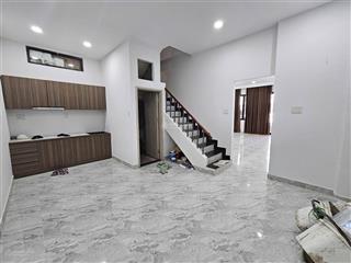 Nhà phương sài có sàn gỗ máy lạnh cho thuê