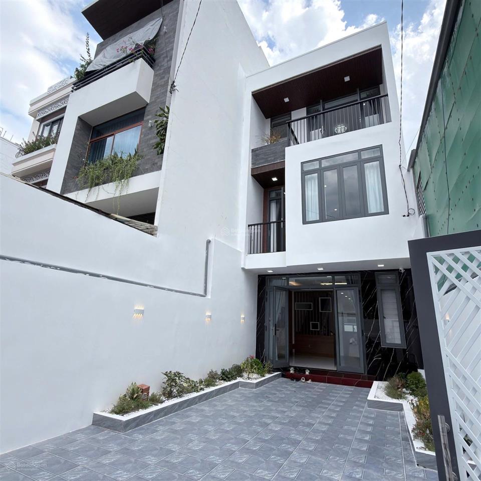 Bán nhà đẹp 3 tầng mới đô lương phường nha trang