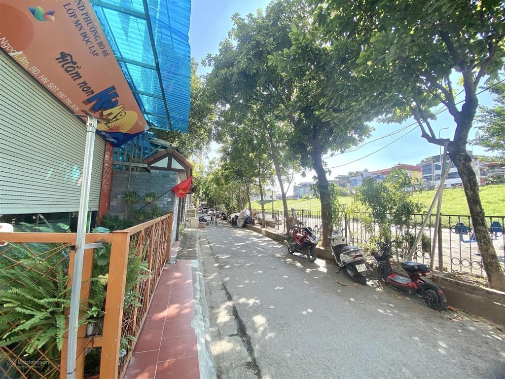 Nhà phong cách bt sân vườn duy nhất ngọc lâm. phân lô xây building cực nét