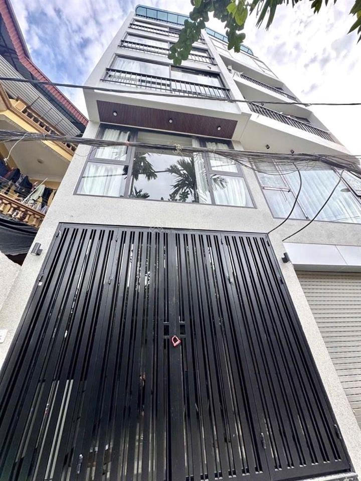 Anh họ nhờ bán nhà ngọc thuỵ. oto đỗ cửa full nội thất thang máy  giá tốt nhất thị trường