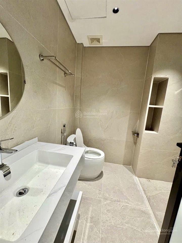 Anh họ nhờ bán nhà ngọc thuỵ. oto đỗ cửa full nội thất thang máy  giá tốt nhất thị trường