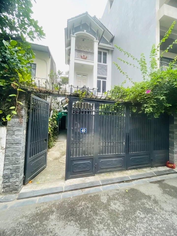 Cực hiếm. bt sân vườn ngọc thuỵ. giá đầu tư bằng giá đất