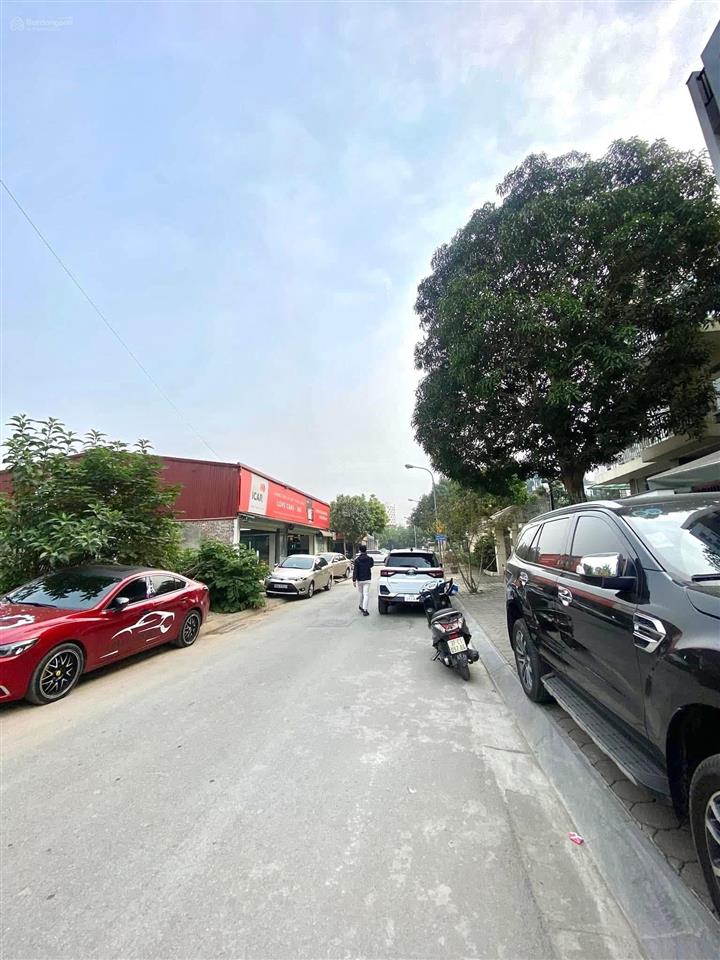 Việt hưng  phố kim quan thượng. cực hiếm quỹ đất xây biệt thự sân vườn, kho xưởng. giá đầu tư