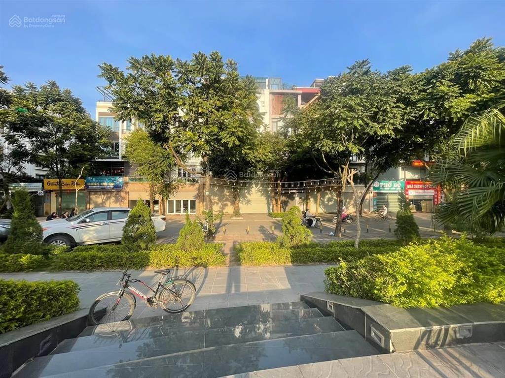 Việt hưng  phố kim quan thượng. cực hiếm quỹ đất xây biệt thự sân vườn, kho xưởng. giá đầu tư