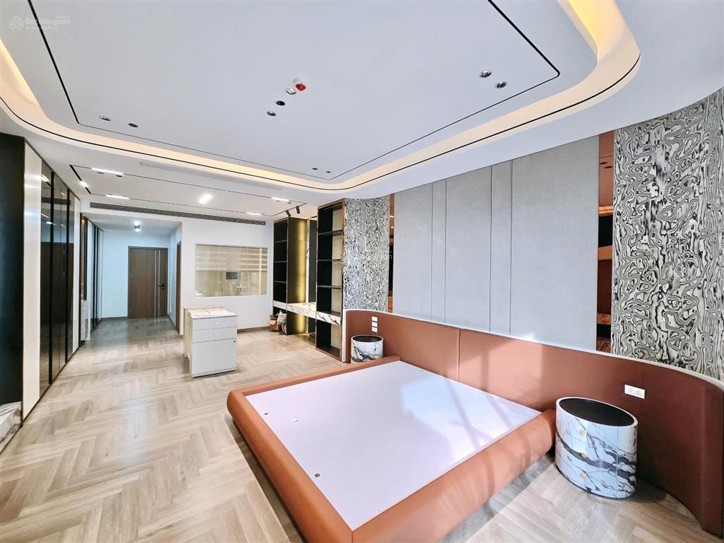 Siêu phẩm long biên phân lô quân đội 918. ảnh thật 100% full nội thất