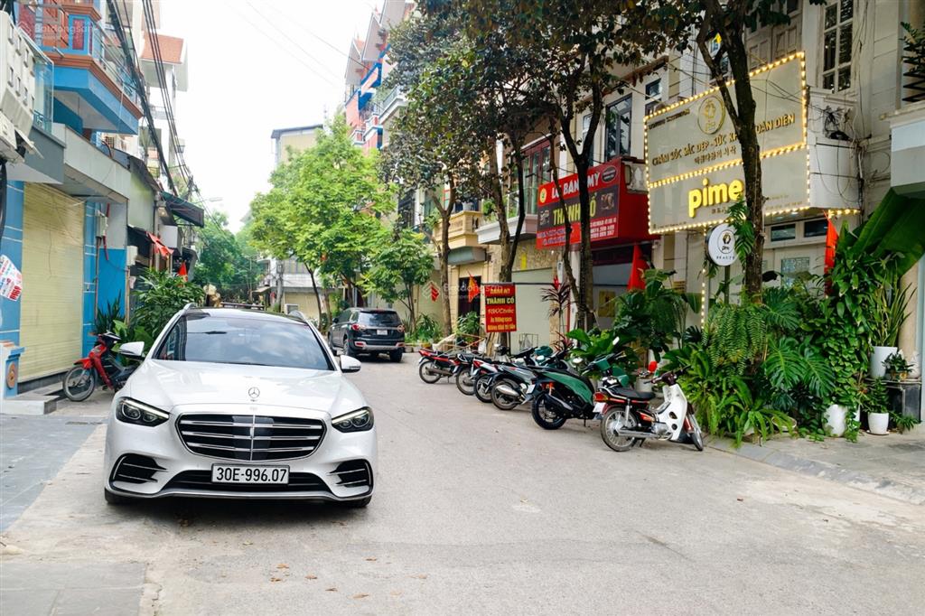 Ảnh thật 100% khu tđc thượng thanh. dân xây vip full đồ hiện đại. xem là phê