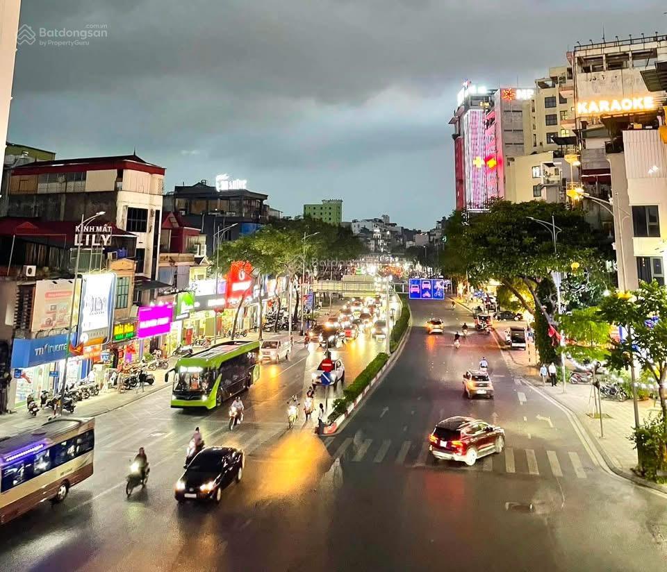 Siêu phẩm bt dân xây thang máy trung tâm bồ đề. ngay trường wellspring. bv tâm anh
