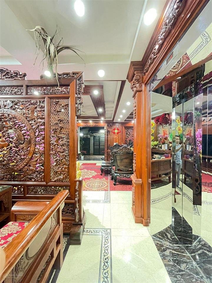 Siêu phẩm bt dân xây thang máy trung tâm bồ đề. ngay trường wellspring. bv tâm anh