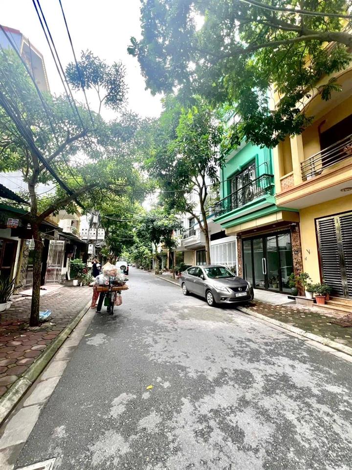 Lô góc. khu 918 quân đội. mặt tiền 20m đều vỉa hè oto tránh. vipppp