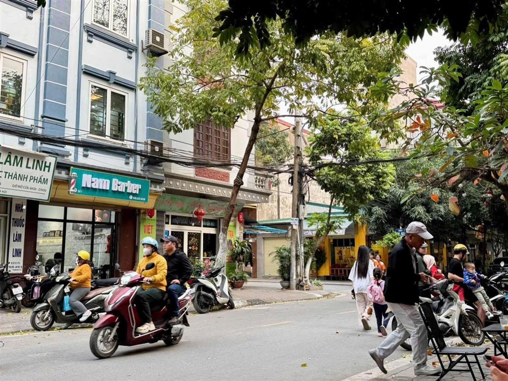 Lô góc. khu 918 quân đội. mặt tiền 20m đều vỉa hè oto tránh. vipppp