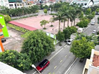 Một trong số ít 1 căn mặt phố view công viên. mặt tiền quyền lực. kinh doanh bất chấp