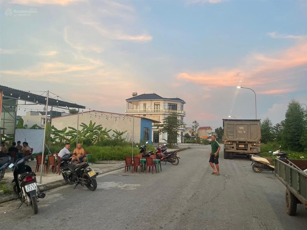 Bán nhiều lô đất quanh khu công nghiệp tân hưng, lạng giang chuẩn bị đi vào hoạt động nhộn nhịp