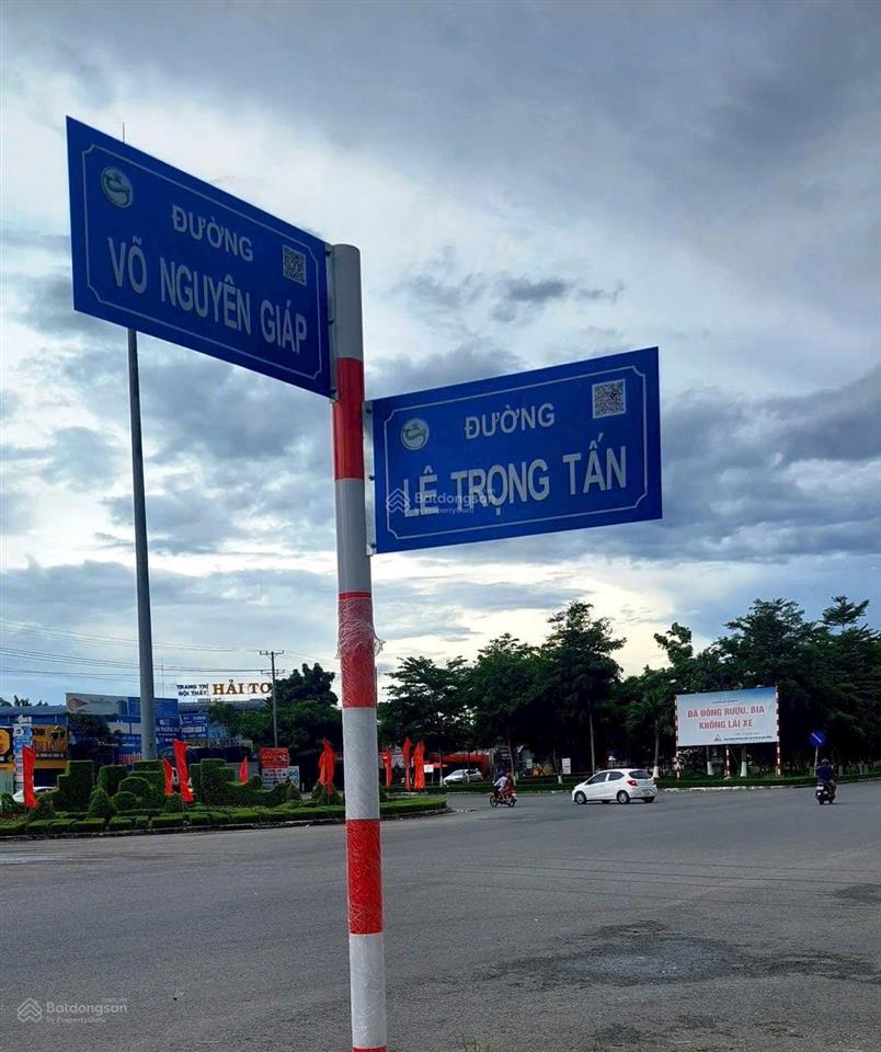 Cặp nền đẹp hiếm có ngay lê trọng tấn, cái răng, cần thơ