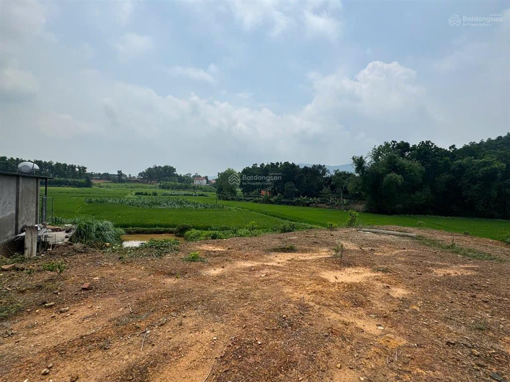 Bán đất 768m2 phúc xuân, trung giã, hà nội  giá chỉ 1.8 tỷ, ô tô thông, sổ sẵn giao dịch