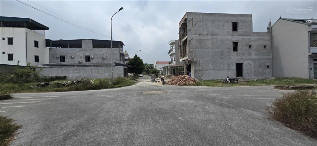 Bán đất tái định cư bắc sơn trung giã, 179m mặt tiền 10m đường rộng 10m giá chỉ 3,2 tỷ