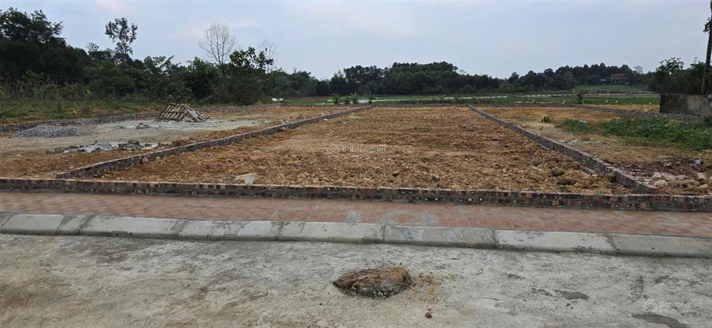 Bán đất phúc xuân  trung giã, đường thông, vỉa hè 6m, 210m2, mt 7m, chào bán 1.9 tỷ, du lịch